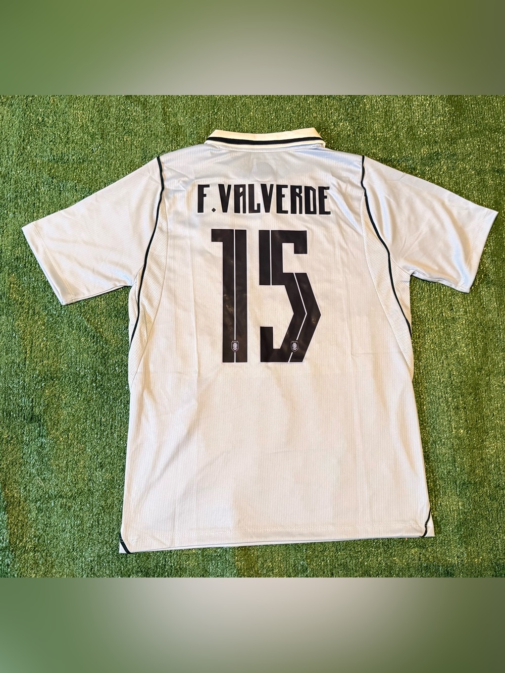 Federico Valverde #15 Uruguay Home Jersey 26/27 - Picture 2 of 2
